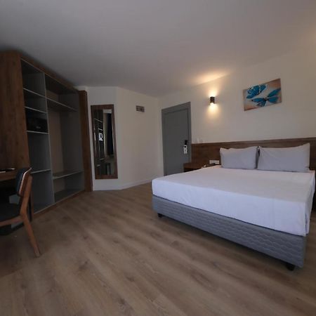 Premier Inn City Antalia Esterno foto